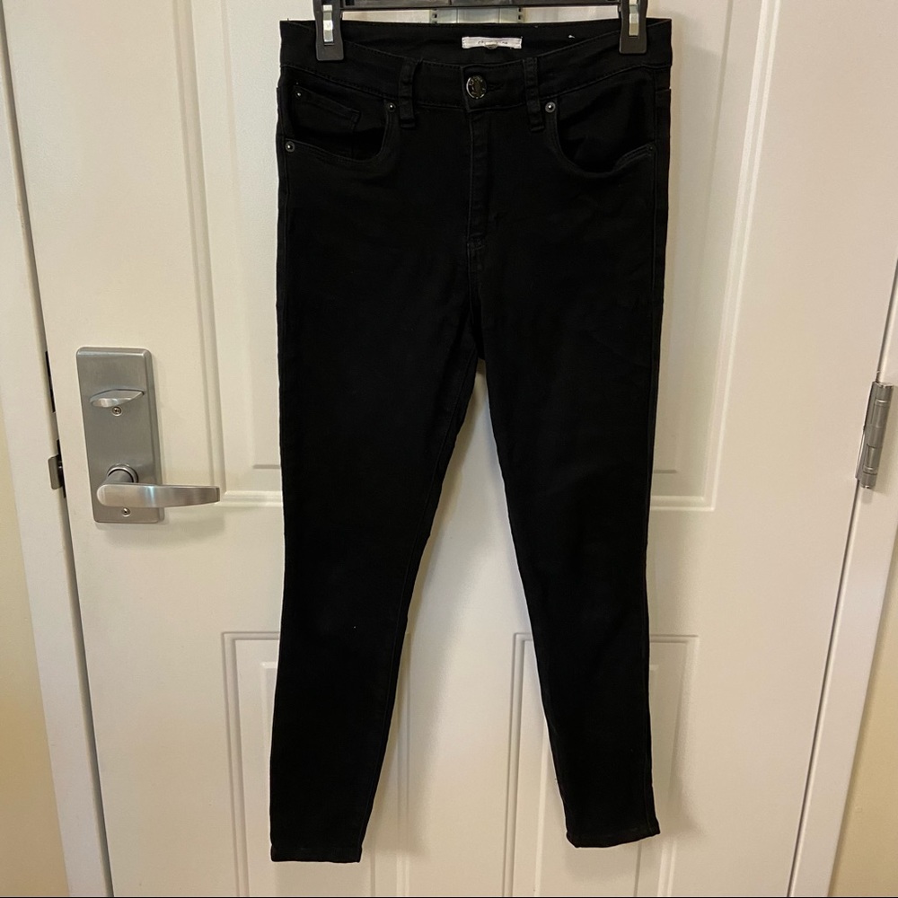Black Jeans - Picture 2 of 10